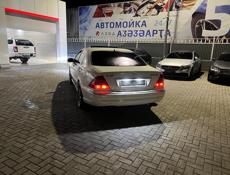 Mercedes-Benz S-Класс