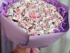 Букет сладкий из конфет на подарок на праздник 8 марта