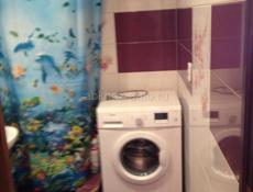 Двухкомнатная квартира на длительно ! 