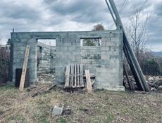 Срочно 450 тсч реальному клиенту торг уместен,до море 10 минут ходьбы ,все документы в порядке Звонить писать на ВАТСАП  +79407133008