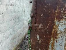 Железные баки