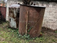 Железные баки