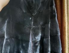 Продается норковая шуба . В черном цвете 