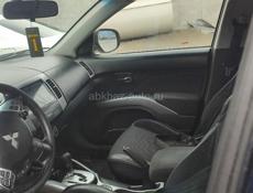 Mitsubishi Outlander XL