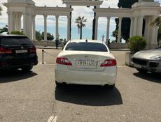Nissan fuga