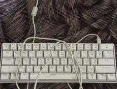 Продам клавиатуру 