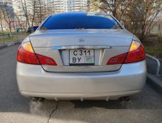 Nissan fuga