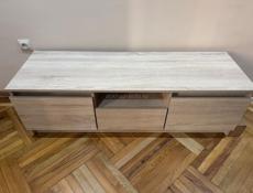 Под телевизор 