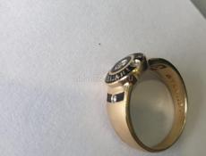 Перстень с бриллиантами.