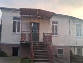 Обменяю жилой дом, с участком на  двухкомнатную квартиру с вашей доплатой один миллион. 