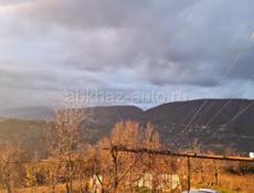 Обменяю жилой дом, с участком на  двухкомнатную квартиру с вашей доплатой один миллион. 