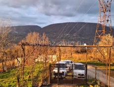 Обменяю жилой дом, с участком на  двухкомнатную квартиру с вашей доплатой один миллион. 