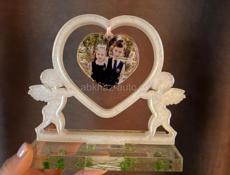 Принимаем заказы на изделия из эпоксидный смолы по вашим пожеланиям: кофейные столики, салфетницы, столешница ,многоярусные фруктовницы, шкатулки, брелки,настенные часы, подарочные наборы.Город Сухум ....Звонить по этому номеру телефона +79409692175