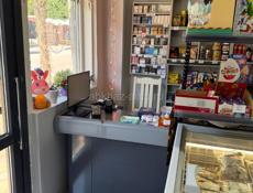 Магазин + два люкс номера 