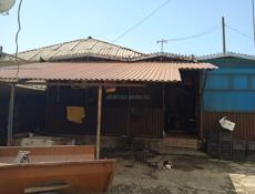 Два дома в одном дворе