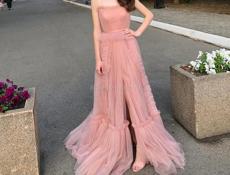 Выпускное платье размер S ,надевалось один раз 