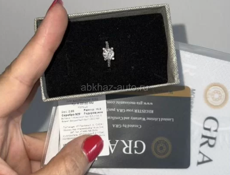 Кольцо с муассанитом 16 размер