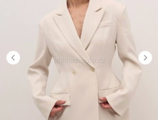 Приталенный пиджак на 42 размер