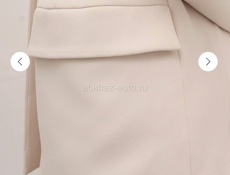 Приталенный пиджак на 42 размер