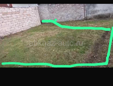 Срочно продаю .Участок 6х5 внутри рынка Очамчира в центре 