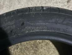 Шина одна штука 235/45/18
