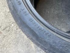 R19 225/45