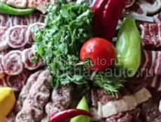 Мы ищем работу счас нас трое два повара,помошник повара,и мангальщик,ещё и посудница тоже имеем,,звоните пишите ваша предложение будем ждат