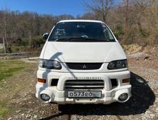 Mitsubishi Space Gear