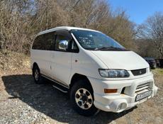 Mitsubishi Space Gear