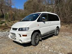 Mitsubishi Space Gear