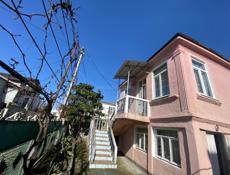 Дом на против заправки азид маяк 