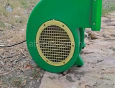 Продаю почти даром 