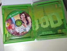 Продам Xbox One s 