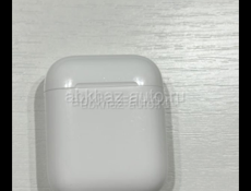 Продам айрподс 2 оригинал как новые в идеале срочно покупал за 15 отдам дешевле 