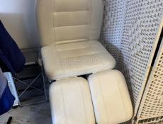 Продам маникюрный стол