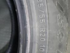 235 55 R20 