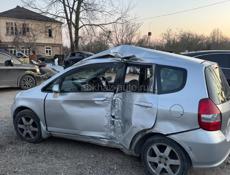 Разбор Хонда Фит 1.3 и тд 