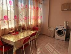 Продается двухкомнатная в центре