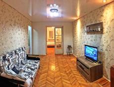 Продается двухкомнатная в центре