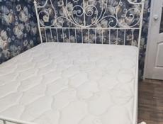 Кровать продам