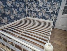 Кровать продам