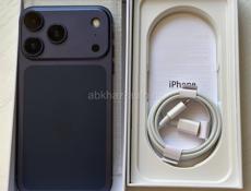 Iphone xr в корпусе 17 pro 128gb