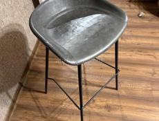 Барные стулья 3 шт