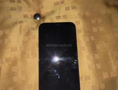 Продаю iPhone 12 на 128 ГБ,79 АК
