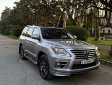Lexus LX