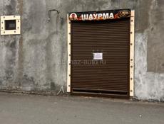 Помещения под магазин, располагается в месте с высокой проходимостью 