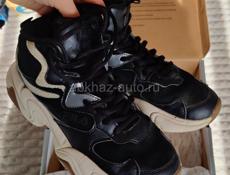 Кроссовки Fila