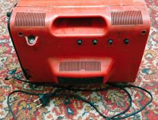 Как на фото.Оба за символическую сумму 