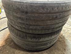 R18 235/45