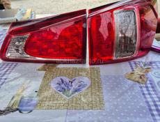 Фары на Лексус is2010год